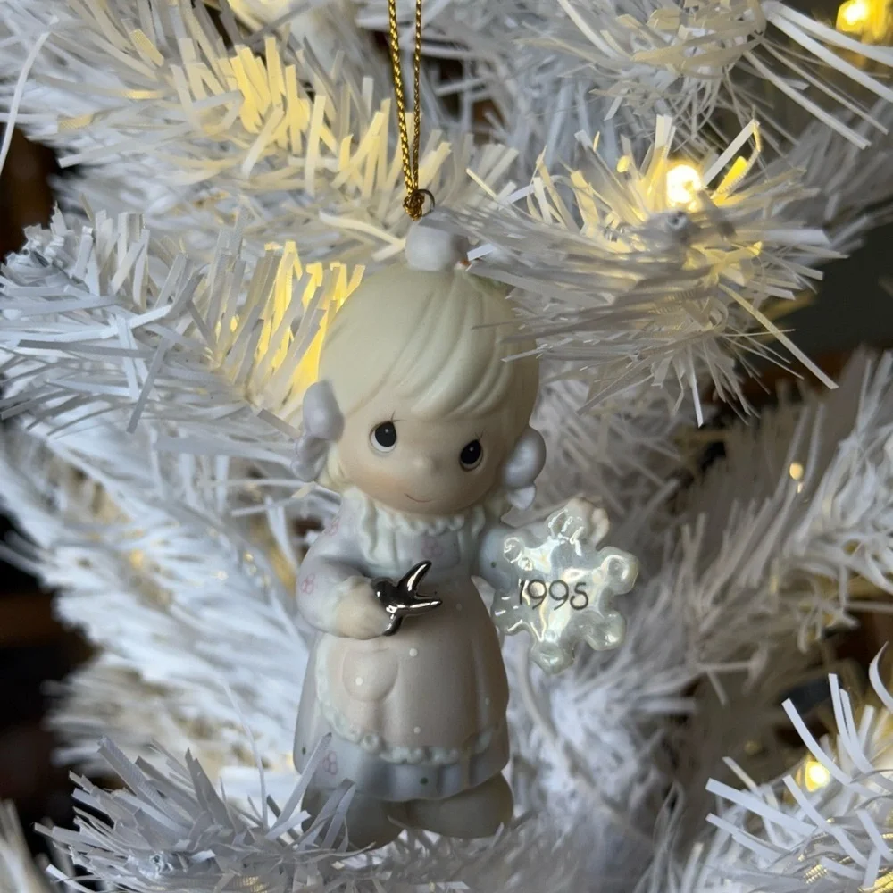 Vintage 1995 Precious Moments Charming White Holiday Collectible Ornament